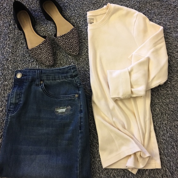 Basic Editions Tops - Cream | layering top
